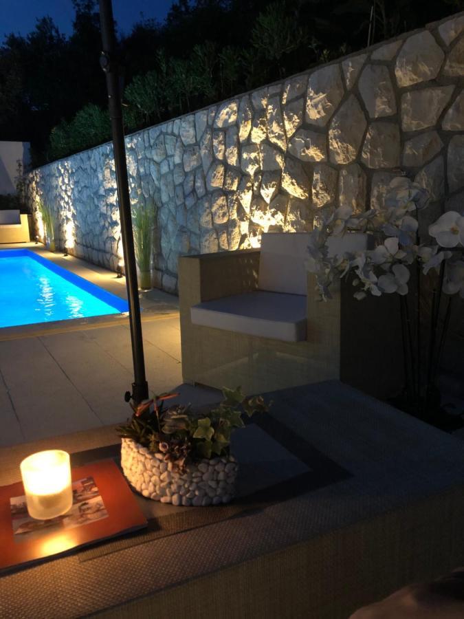 Apartment Natasa Palit Екстер'єр фото