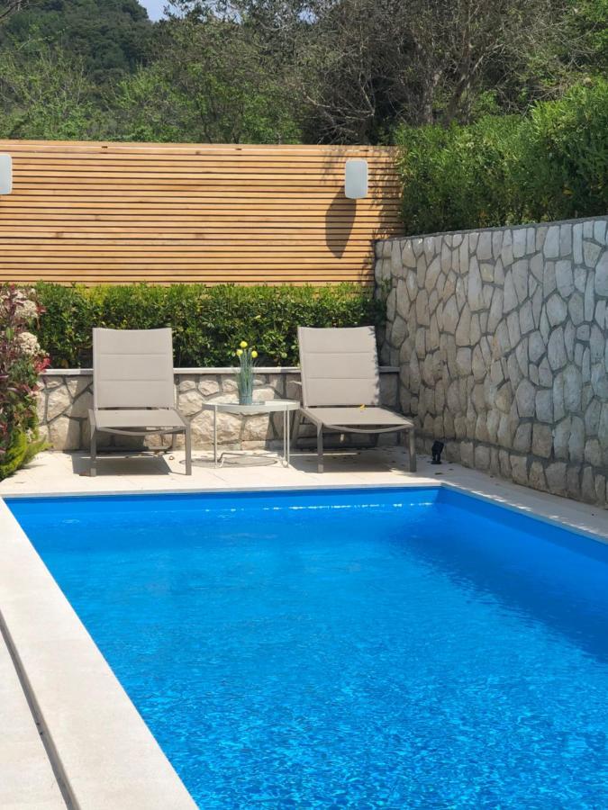 Apartment Natasa Palit Екстер'єр фото