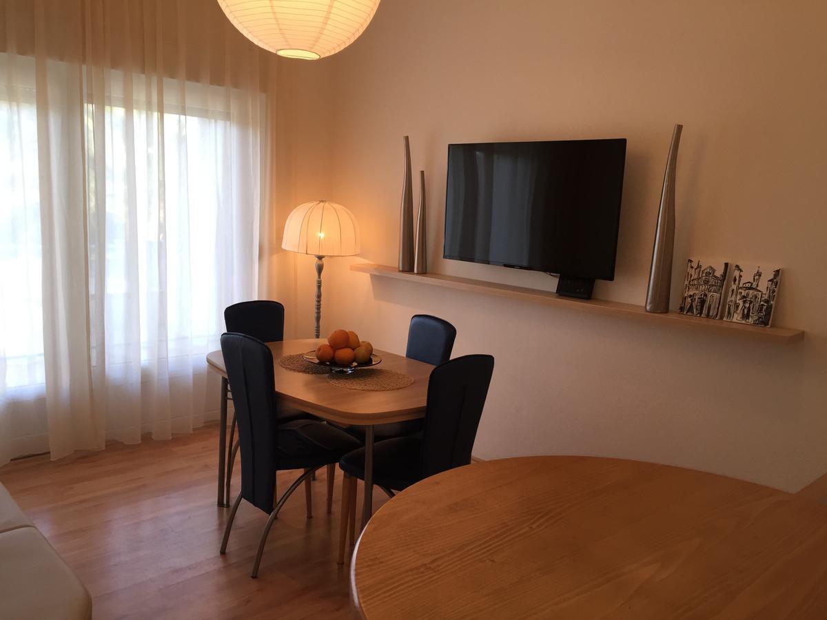 Apartment Natasa Palit Екстер'єр фото
